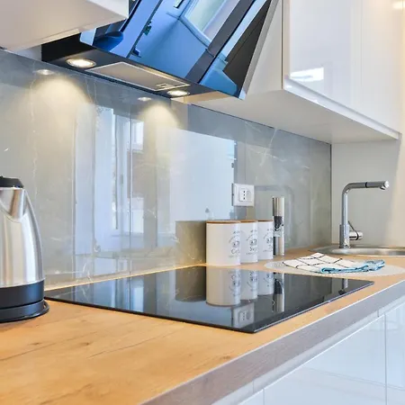 Pia Apartment *
